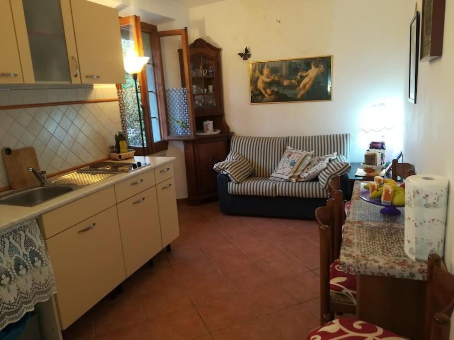 Ferienwohnung Un'Angolo Incantato Florenz Exterior foto